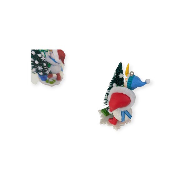 Hallmark 2008 "Trimming the Tree" Making Memories Snowman Christmas Ornament - Picture 4 of 14